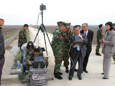 2009년 4월 23일 해병대2사단과 실시한 소형 무인 항공기 전파간섭 영향평가